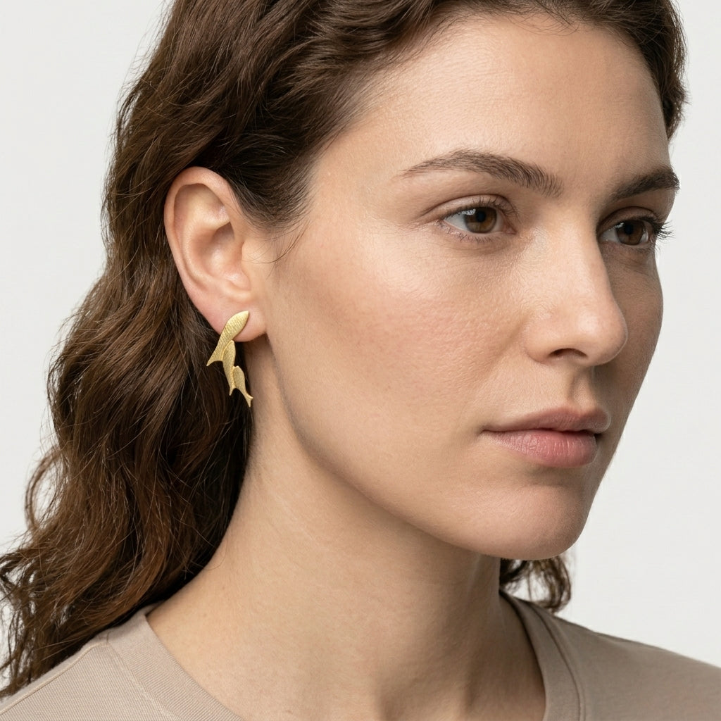 Eminönü Bold Catch Earrings